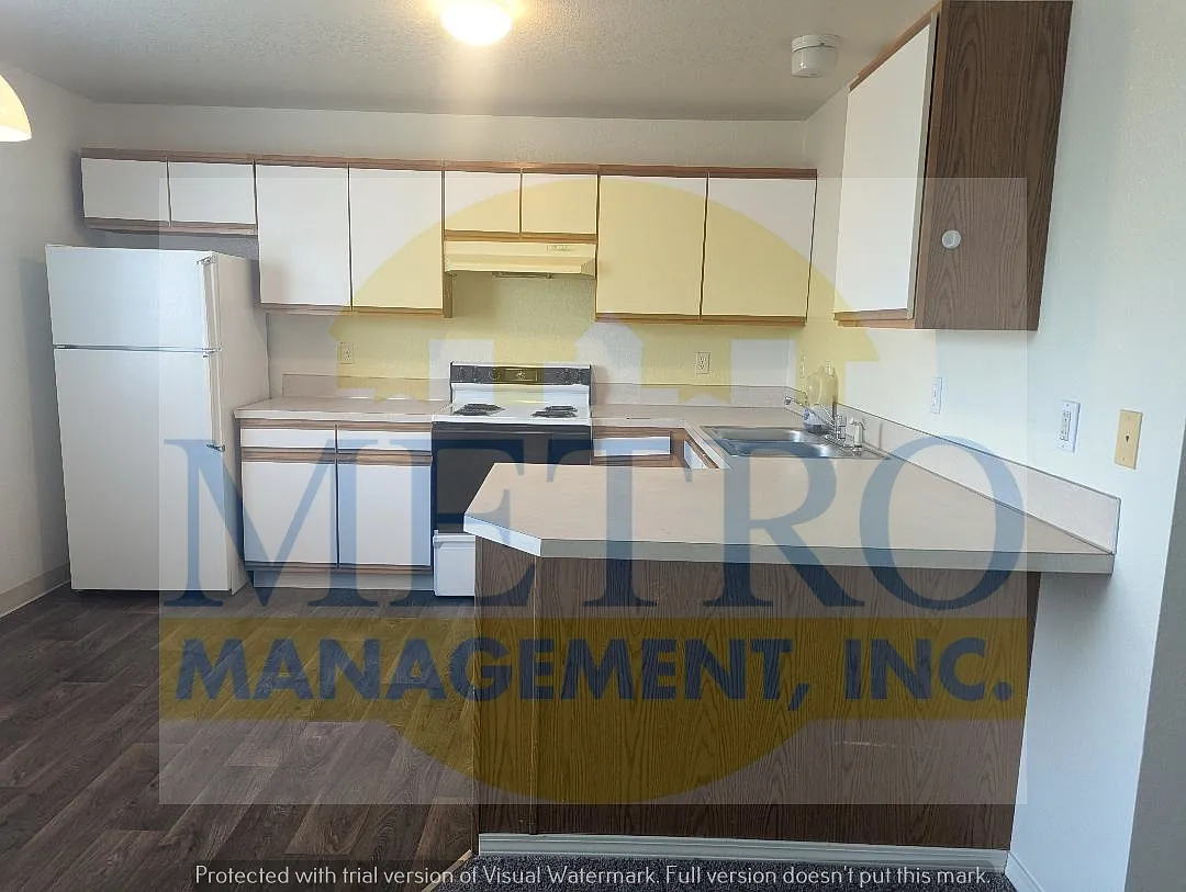 2 bed, 925 sqft, $1,350 — Photo 2