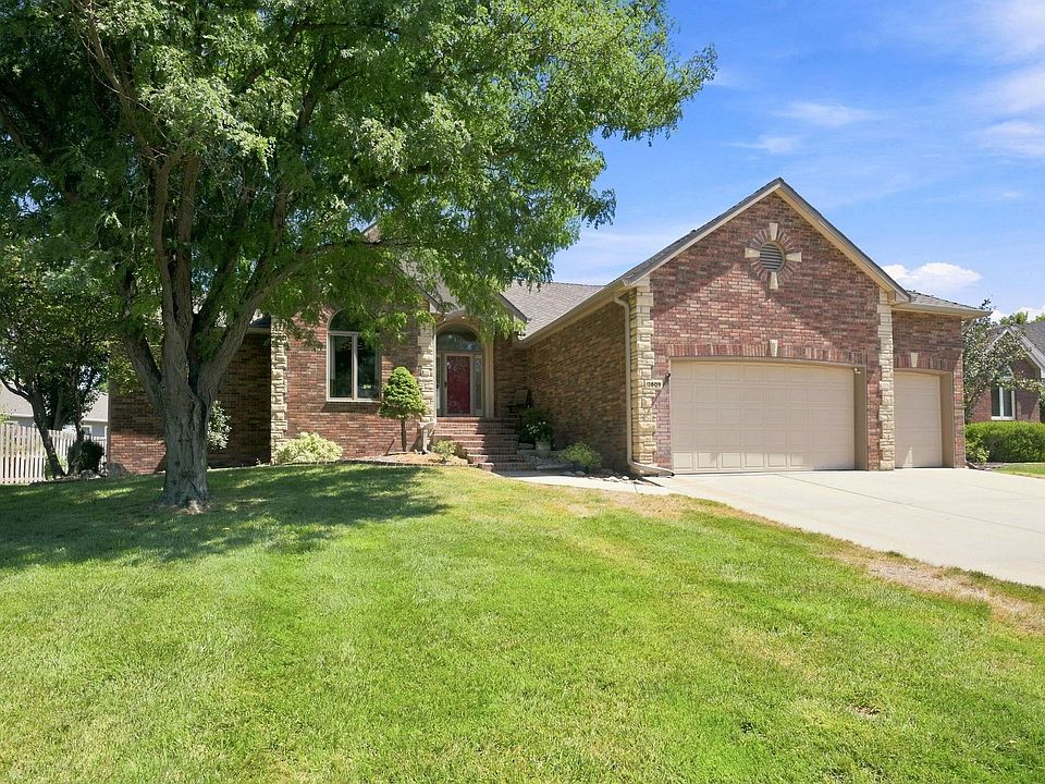 1st image of 11809 W Alderny Ct