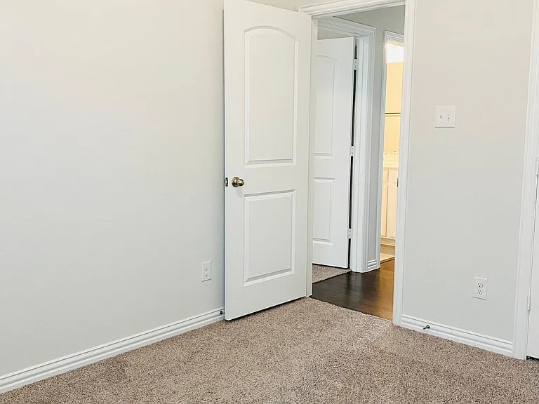 4001 Smokey Hill Ct — Photo 8