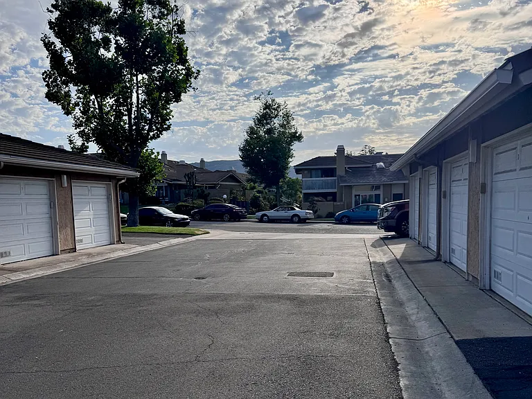 17521 Fairlie Rd — Photo 48