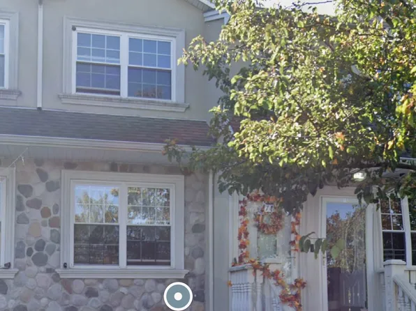 74 Dartmouth Loop, Staten Island, NY 10306