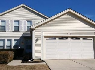 819 Brendon Dr, Schaumburg, IL 60194