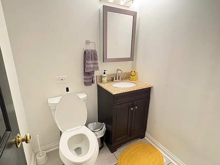 2852 N Southport Ave #2M — Photo 5