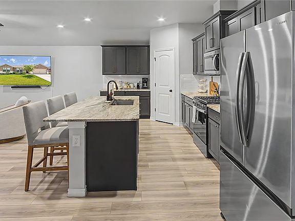 4th image of 7617 Bayley Ln