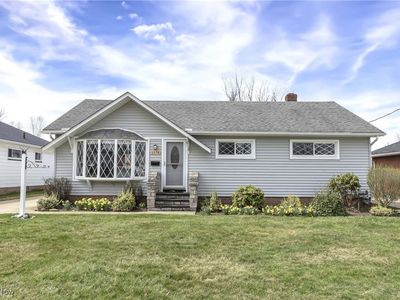 1576 Algiers Dr, Mayfield Heights, OH, 44124