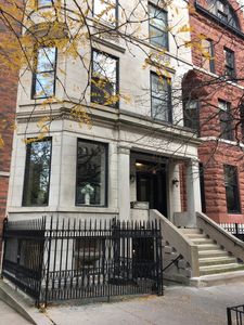72 E Elm St APT 3, Chicago, IL, 60611