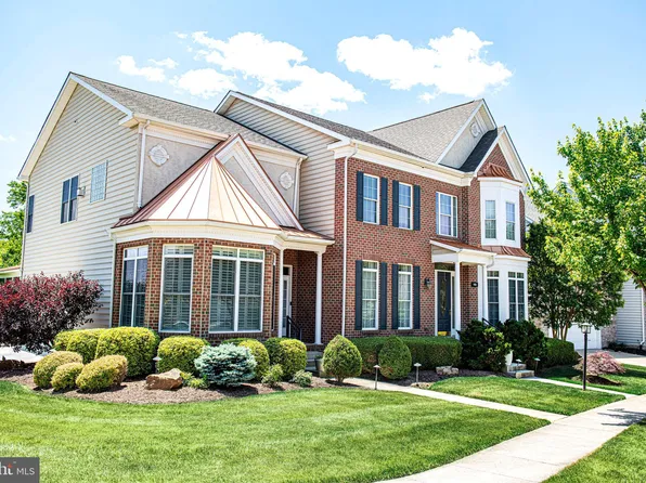9125 Panorama Dr, Perry Hall, MD 21128