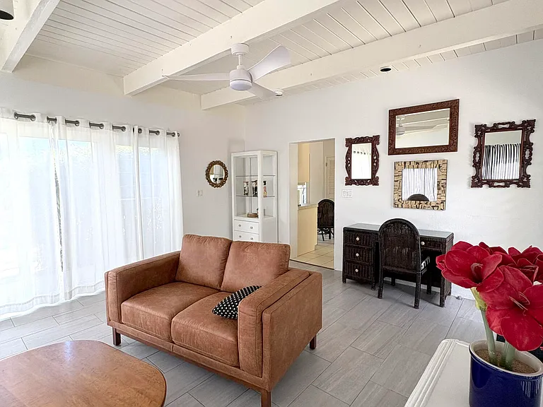 6 Shoys Beach Rd #1 — Photo 4