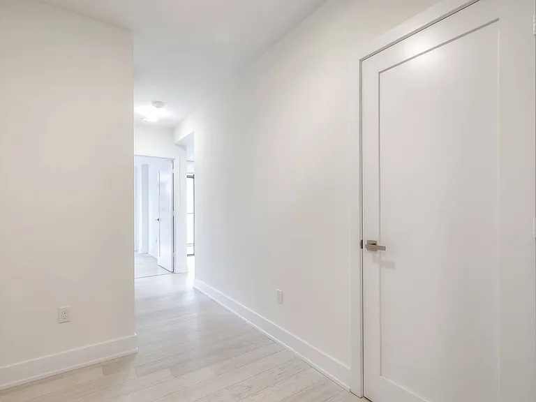 6 Jackes Ave #304-U304 — Photo 16