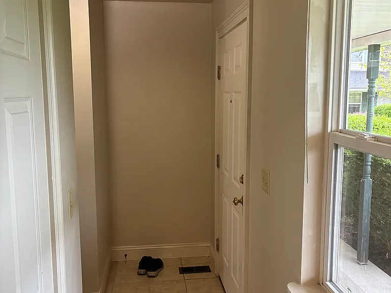 61 N Clinton St #B — Photo 14