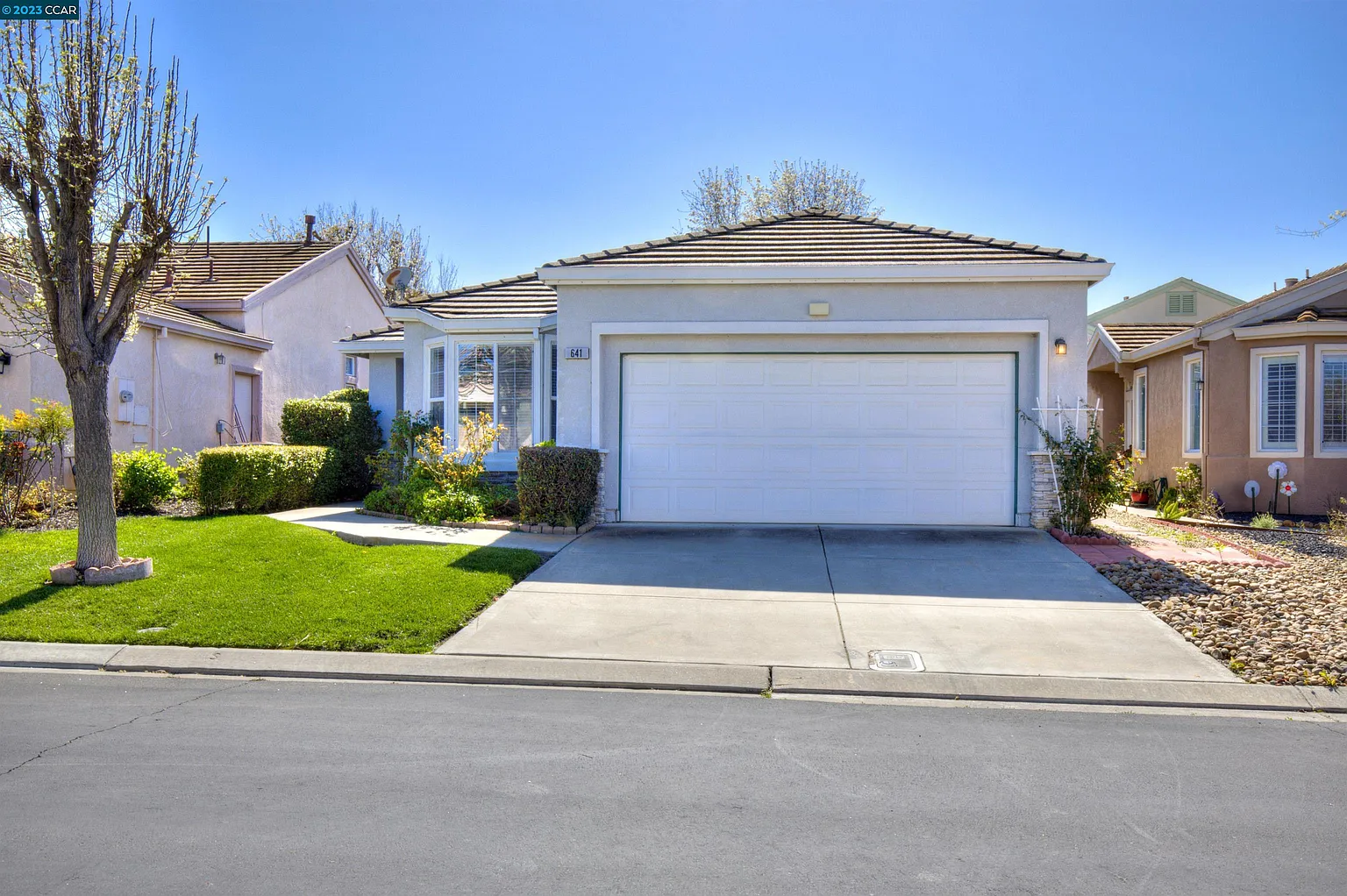 641 Turnberry Ter photo 1