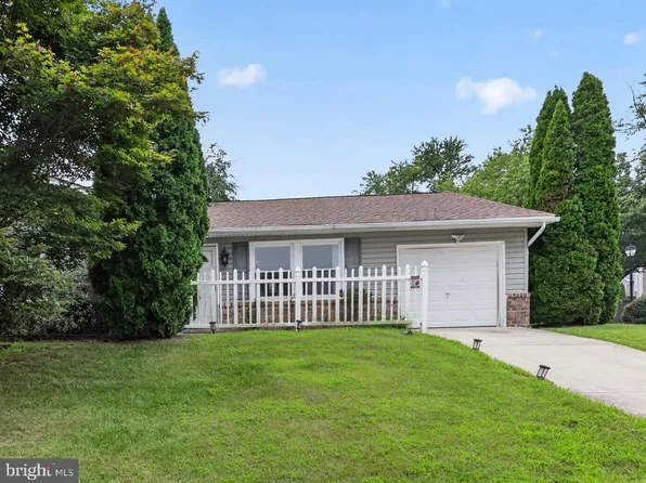 2541 Symphony Ln, Gambrills, MD 21054
