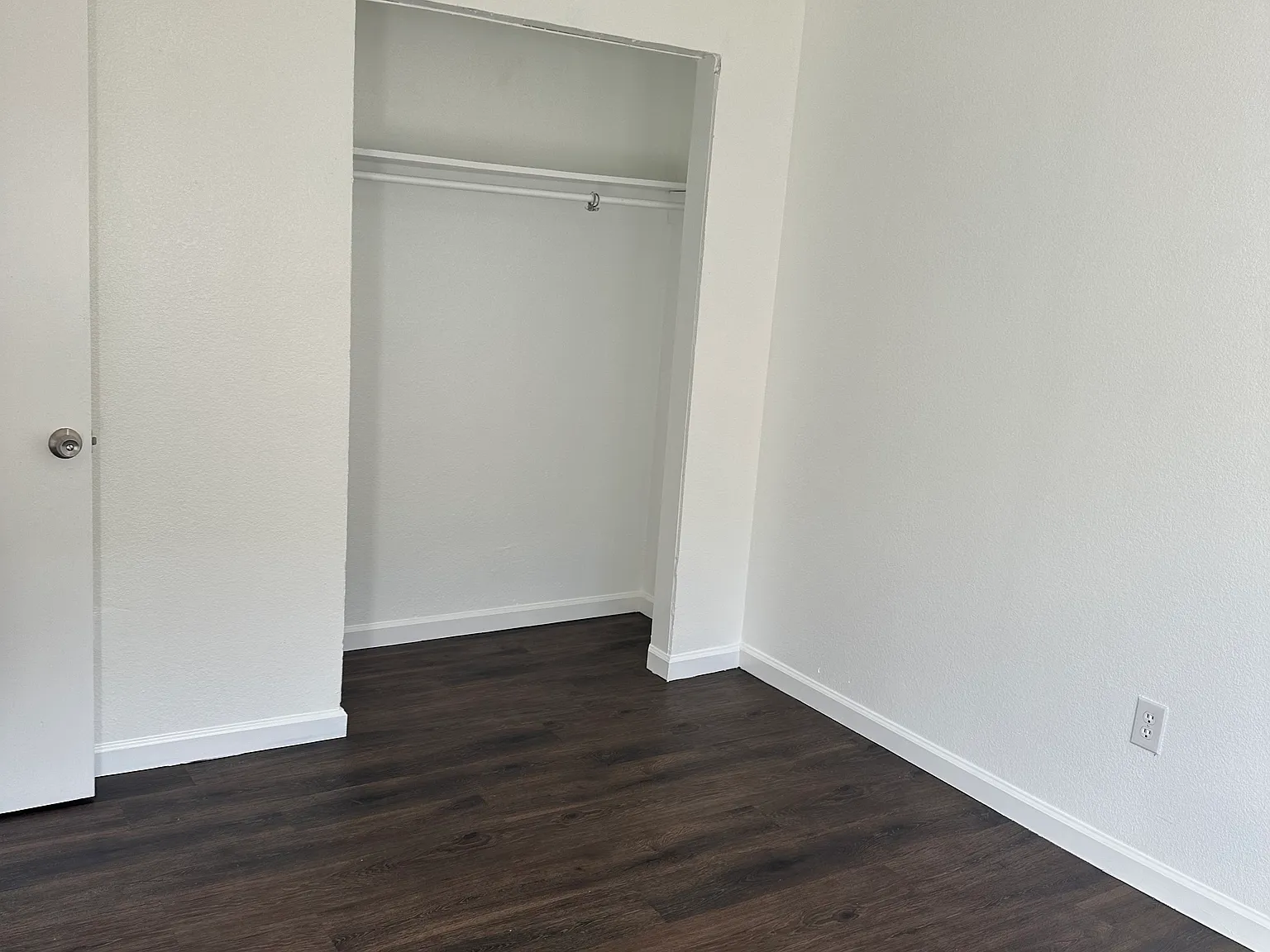 2 bed, 1.5 bath, 1100 sqft, $1,500 — Photo 4