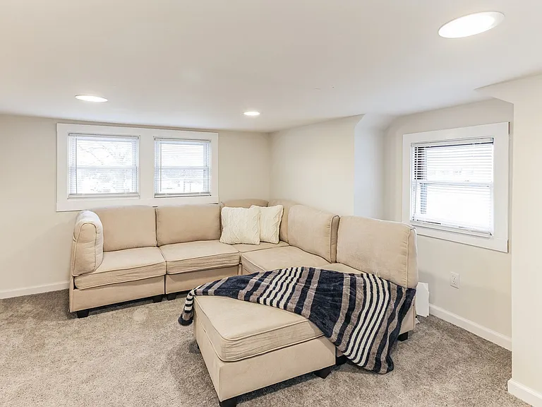 4091 Blow St — Photo 11