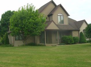 236 Pixley Ct, Valparaiso, IN 46385
