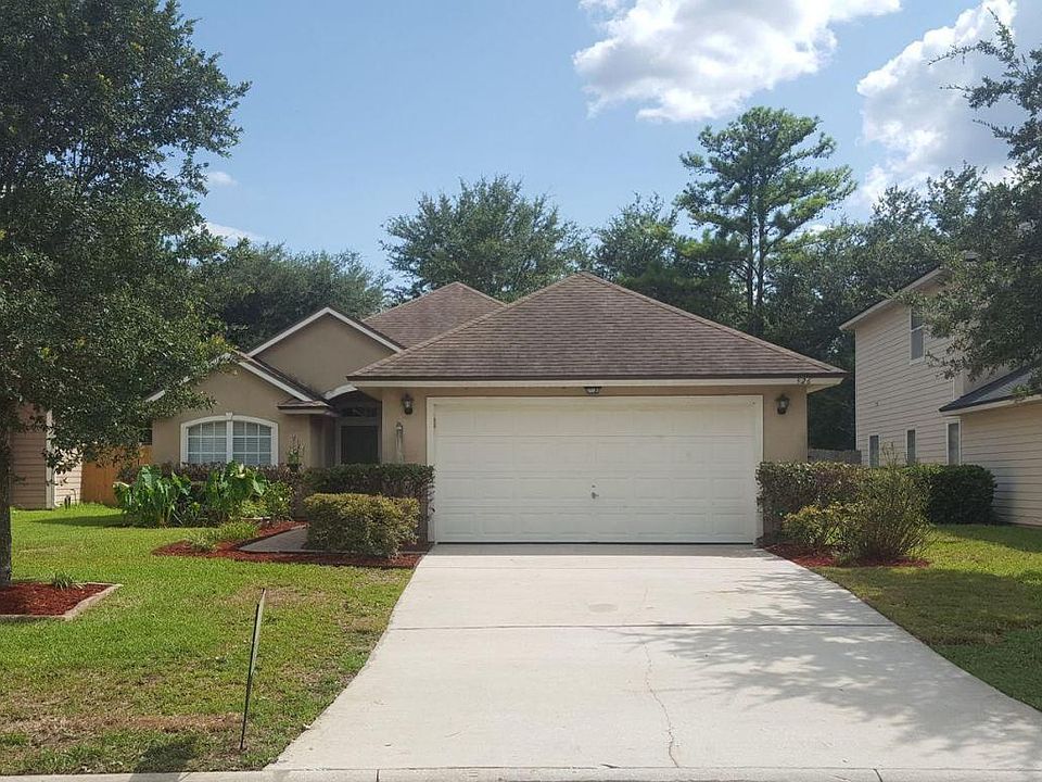 1st image of 926 Thoroughbred Dr