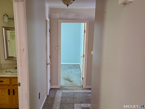 5th image of 304 Brainard Road #29