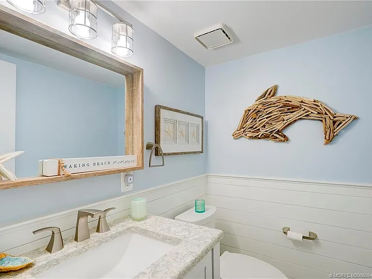 245 NE Macarthur Blvd #11 — Photo 27