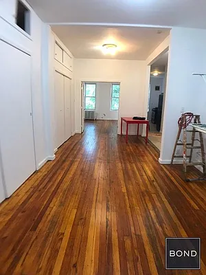 Rented by Bond New York | media 13