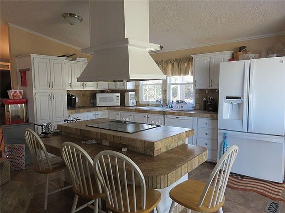 4th image of 15405 Perry Rd