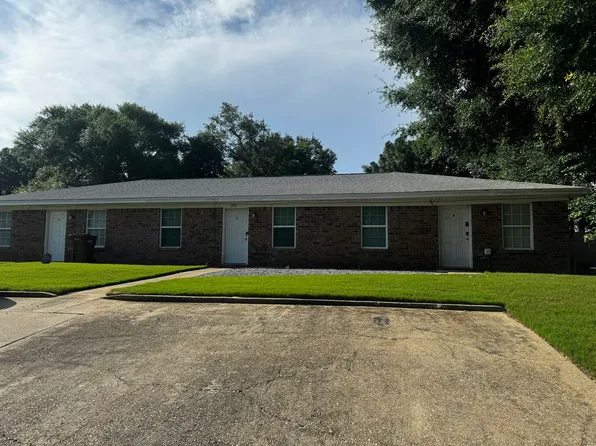 3410 Green Briar Cir APT B, Gulf Breeze, FL 32563