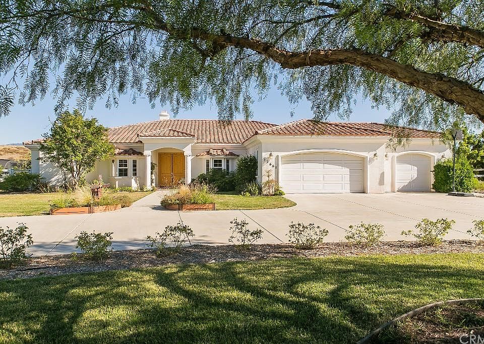 1st image of 32665 Avenida Lestonnac