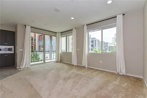 101 Bowery — Photo 1