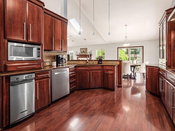 5th image of 9179 Triple Crown Ct NW