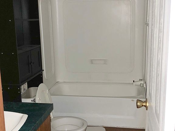 5th image of 113 Southern Oaks Ln #15