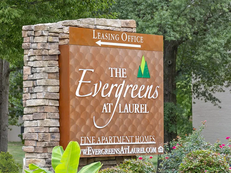 Evergreens at Laurel — Photo 12