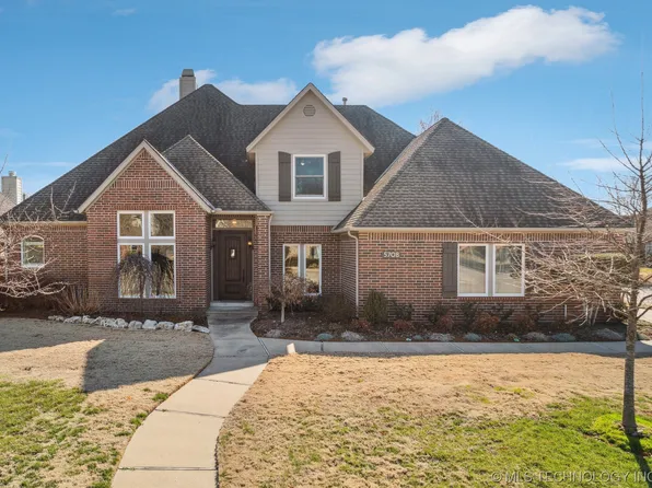 5708 E 102nd Pl, Tulsa, OK 74137