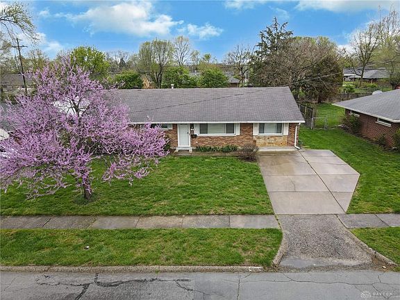 2nd image of 2253 Lynpark Ave