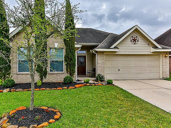 2nd image of 2702 Crestmont Dr