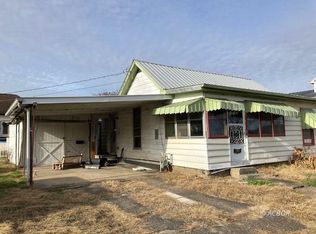 551 S 1st Ave, Middleport, OH 45760