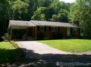 2841 Dover Dr, Roanoke, VA 24018