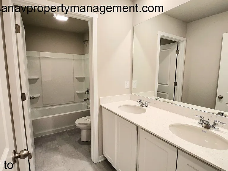 2459 SE Fox Valley Dr — Photo 23