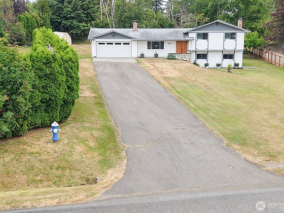 2nd image of 9674 Ronald Dr
