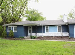 4712 Doenges Dr, Fort Wayne, IN 46815