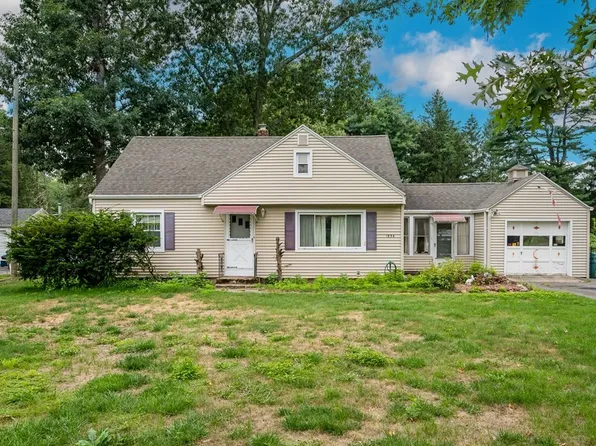 1854 Parker St, Springfield, MA 01128