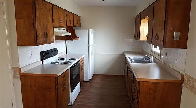 2nd image of 12 Circle Dr