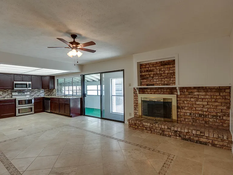804 Forest Glen Dr — Photo 17