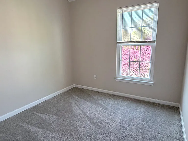 8732 Cresthill Ct — Photo 10
