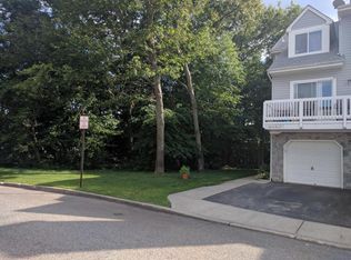 711 Schley Ave, Toms River, NJ