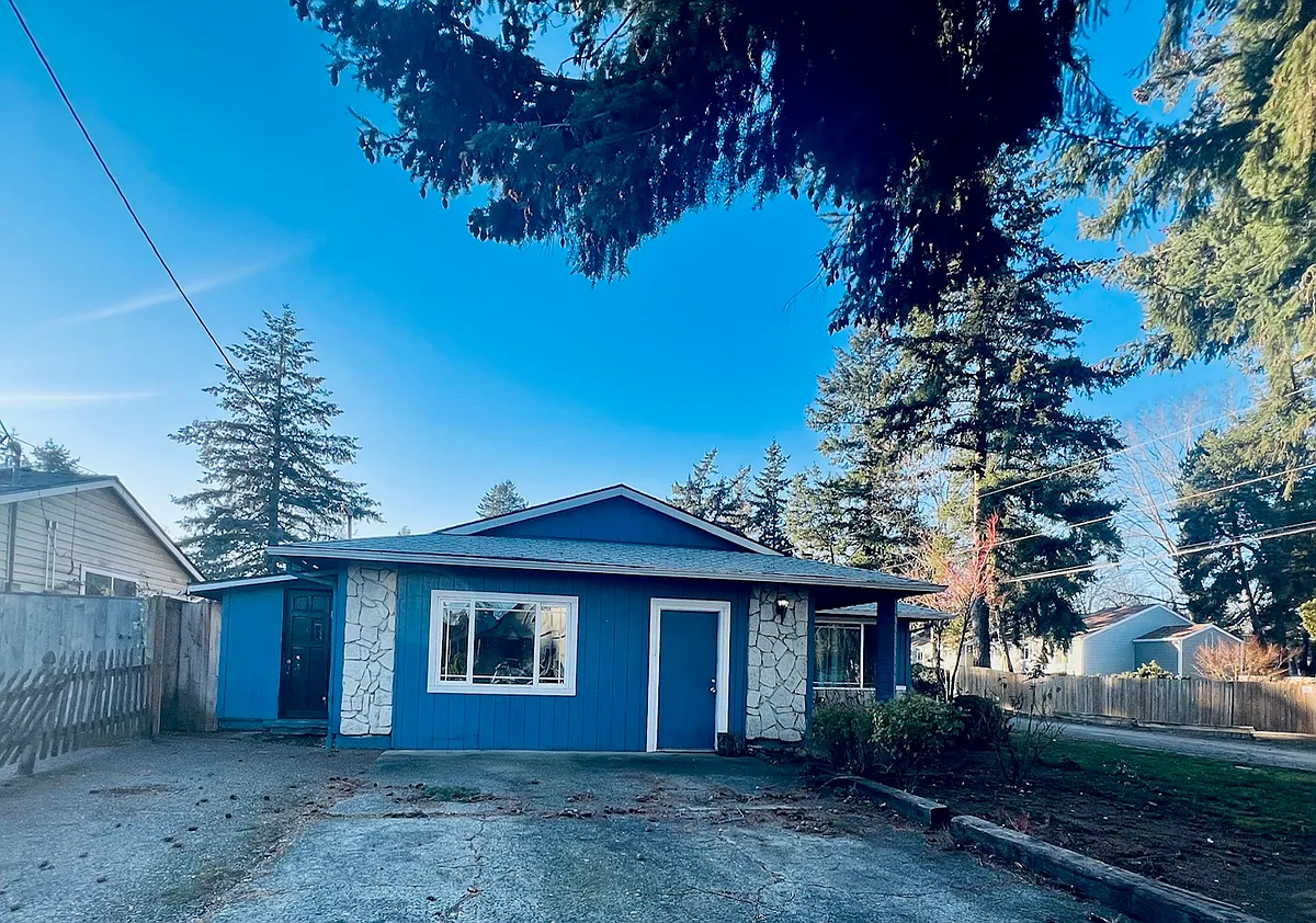Building Photo - 2909 SE 140th Ave