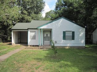 705 Kyle St, Angleton, TX 77515