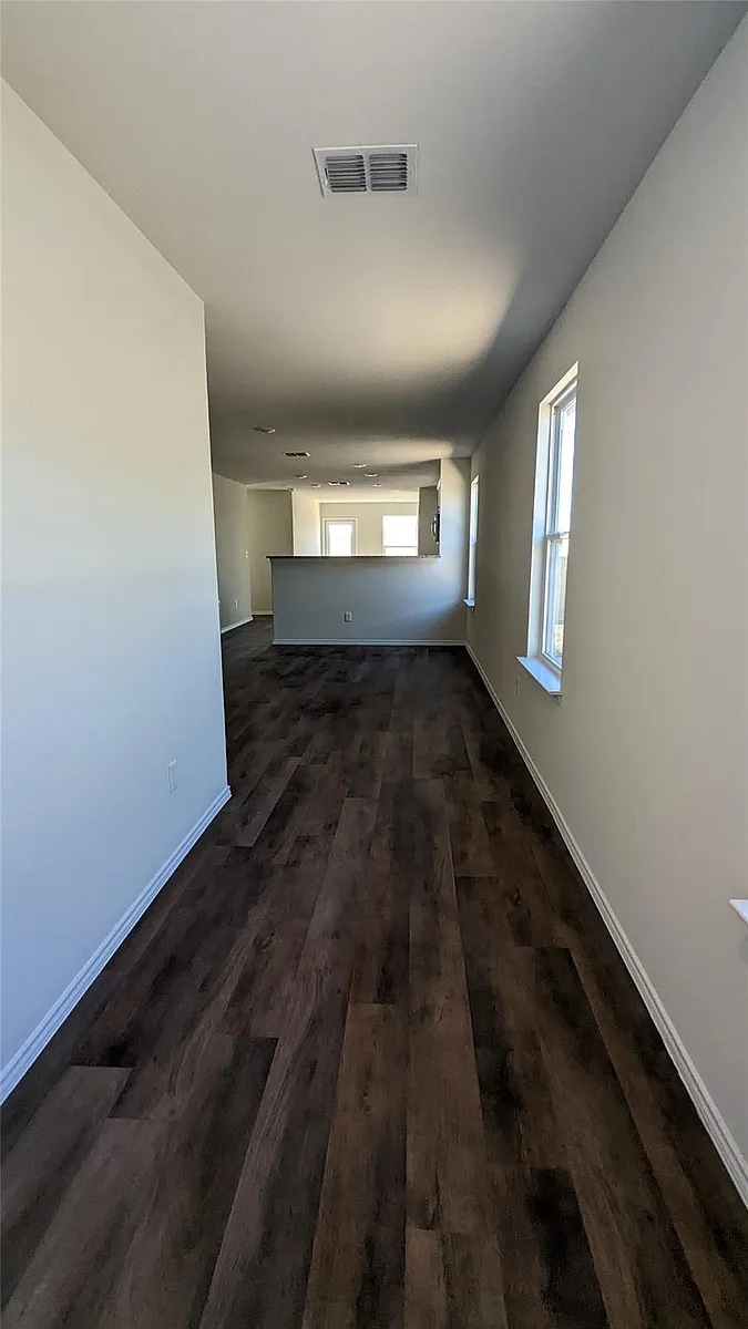 Building Photo - 521 Autumn Blaze