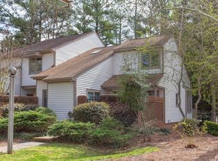26 Bloomsbury Ct, Chapel Hill, NC 27517