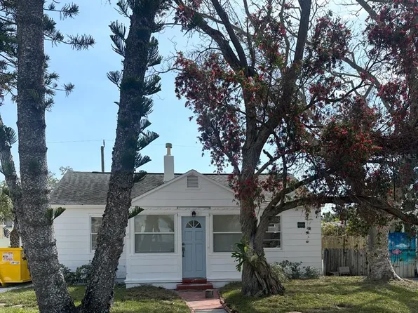 3038 Dupont St S, Gulfport, FL 33707