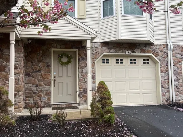 186 Mapleton Dr, Harrisburg, PA 17112