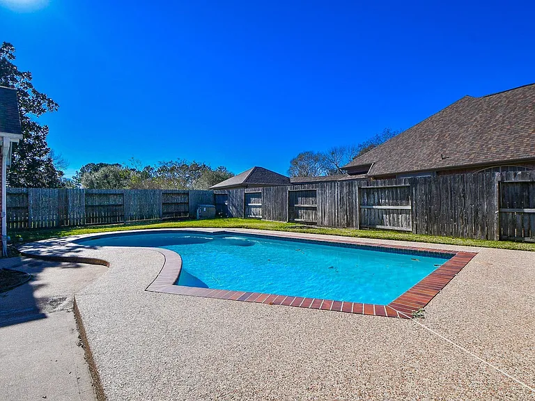1502 Emerald Springs Ct — Photo 43